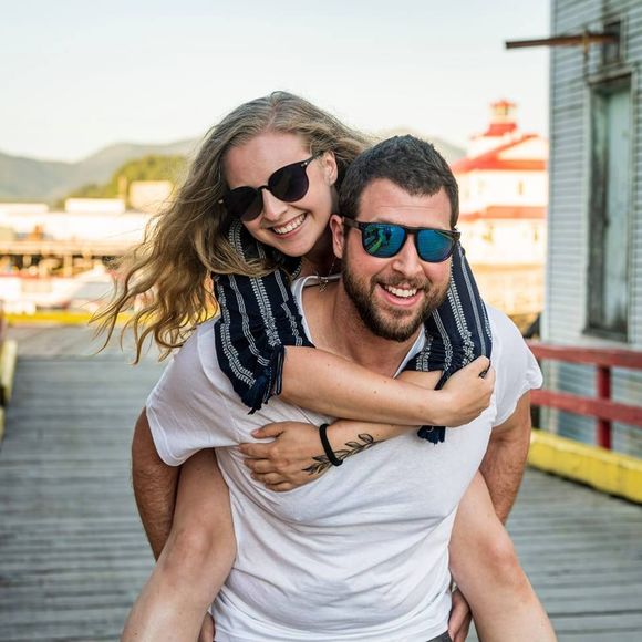 Meet your Posher, Alex - Picture 1 of 1